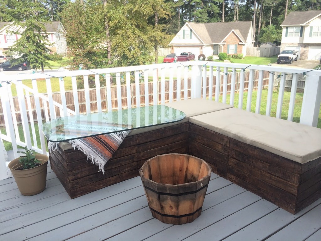 DIY outdoor furniture pallet sectional couch sofa outside deck guest company people hosting events do it yourself charleston fashion blogger dannon k collard like the yogurt lifestyle how to tutorial spring summer pallet wood 