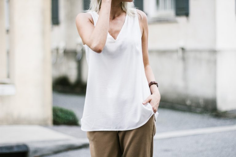 Old Navy Camel Harper Trousers V neck Tank black slip on sandals Street Style Blogger // Charleston Fashion Blogger Dannon Like The Yogurt