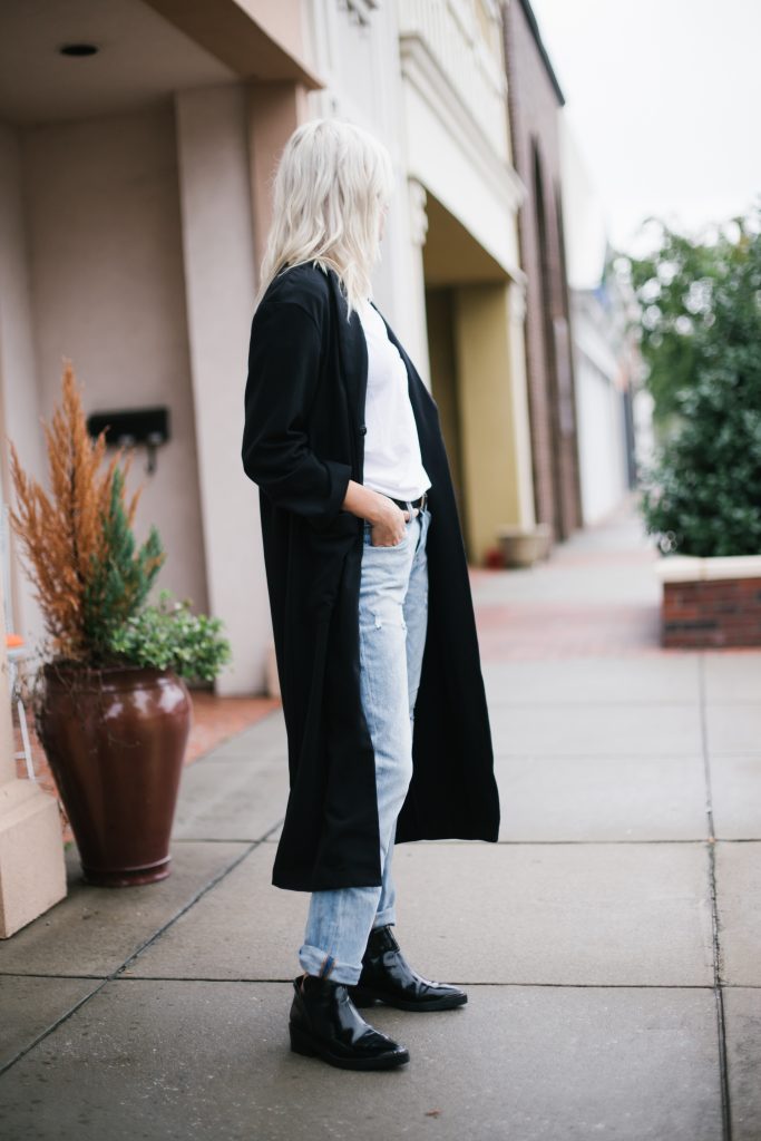 90’s Throwback denim mom jeans white t shirt ankle boots street style fall autumn trends 2016 // Charleston Fashion Blogger Dannon Like The Yogurt 