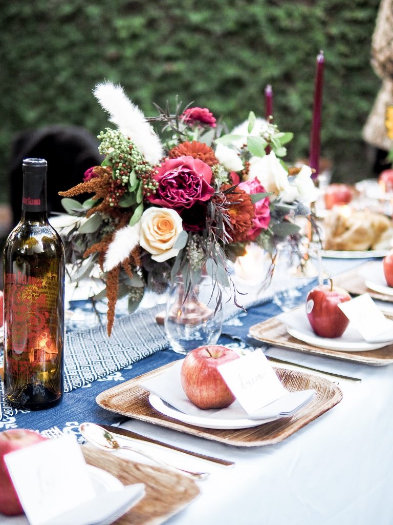 70's Friendsgiving themed Thanksgiving // Charleston Fashion Blogger Dannon K. Collard Like The Yogurt Wedding Fall inspiration tablescape table setting dinner